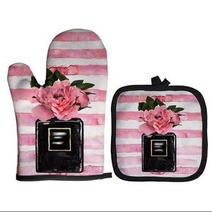 Designer Perfume Bottle Design Oven Mitt and Pot Holder Set